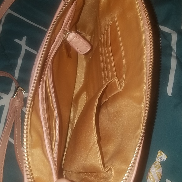 Purse - Picture 2 of 2